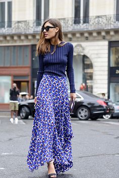 All Blue Outfit, Chic Gowns, Maxi Skirt Outfits, Blue Outfit, Maxi Skirts, Fashion Week Street Style