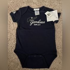 New Baby Yankee Onesie. Sz 12 Months Casual Blue Onesie For Playtime, Casual Blue Onesie For Spring, Casual Blue Spring Onesie, Fitted Blue Onesie With Letter Print, Casual Blue Onesie For Playwear, Casual Blue Onesie With Letter Print, Blue Casual Onesie For Playwear, Blue Casual Onesie With Letter Print, Blue Short Sleeve Onesie With Letter Print