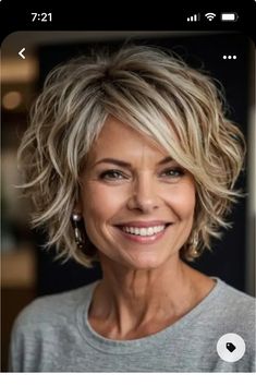 Medium Hair Styles With Bangs, Short Messy Haircuts, Short Wavy Haircuts, Medium Hair Styles For Women, Thick Hair Cuts, Wavy Haircuts, Short Hairstyles For Thick Hair, Shoulder Length Hair Cuts