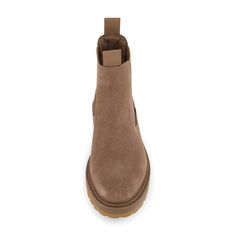 Meet Derby, a suede chelsea boot. Featuring a premium genuine suede upper, dual stretch gores, and a memory foam insole, Derby is the perfect blend of style and comfort. Derby's heel height is 1 inch. Dress Sandals Flat, Cozy Boots, Suede Chelsea Boots, Footbed Sandals, Slippers Cozy, Black Chelsea Boots, Grey Suede, Comfortable Sandals, Chelsea Boot