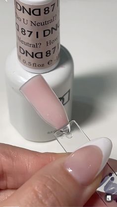 Nail Setup At Home, Dnd Nude Colors, Dnd Swatches, Dnd Gel Polish Colors, Nail Color Combinations, Sassy Nails, Work Nails, Classy Acrylic Nails, Gel Nail Colors