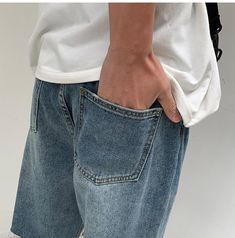 Vintage Mens Baggy Ripped Jeans Casual Jeans With Zipper Closure For Streetwear, Casual Jeans With Zipper For Streetwear, Casual Streetwear Bottoms With Zipper Pocket, Casual Cotton Bottoms With Zipper Pocket, Casual Bottoms With Zipper Pocket For Streetwear, Baggy Ripped Jeans, Denim Color, Blue Fits, Colored Denim