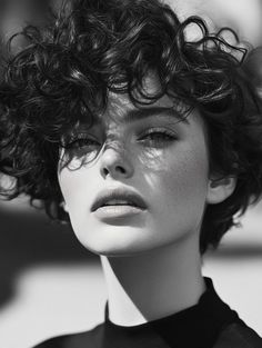 Short Haircuts For Curly Hair, Curly Crop, Curly Hair Trends, Curly Undercut, Textured Pixie Cut, Curly Pixie Cuts, Bob Braids, Curly Bangs, Haircuts For Curly Hair