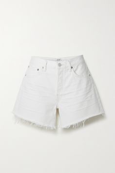 AGOLDE's 'Long Parker' shorts look just as cool as vintage styles, but are expertly cut so that they fit really well. Made from pure cotton-denim, this pair comfortably hugs your waist and feels roomier at the hem. The distressing and frayed trims give them a love-worn feel. Long Denim Shorts Outfit, Honeymoon Looks, Wishlist Summer, Tech Outfit, White Shorts Outfit, Long Denim Shorts, Best Fashion Outfits, Denim Shorts Outfit, Chanel Fashion Show