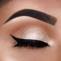 Quince Makeup, Quinceanera Makeup, Soft Eye Makeup, Eye Makeup Images, Wedding Hairstyles And Makeup, Pretty Eye Makeup