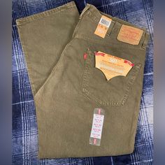 % Authentic Merchandise New With Tags. Vintage Levi's Men's 501 Original Fit Straight Leg Jeans Size: 42x30 Color: Olive Green Levi’s Style: 501-0649 Features: Button Fly Closure Type: Button Pockets: 2 Front Slip Pockets, 2 Back Slip Pockets, 1 Front Coin Pocket Rise: At Waist Fiber Content: 100% Cotton Fabric Description: Denim Care: Wash Your Jeans Once Every 10 Wears At Most; This Increases Their Lifespan And Saves Natural Resources When You Eventually Do Wash Your Jeans, Machine Wash Cold; Jean Verde, Style Straight Leg Jeans, Grunge Jeans, Jeans Regular Fit, Dark Blue Denim Jeans, Levi Strauss Jeans, Blue Denim Pants, Tapered Leg Jeans, Levi’s Jeans