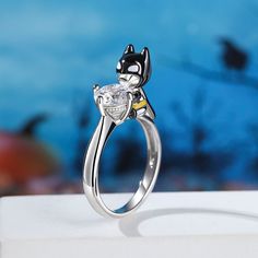 Realistic Superhero, Batman Wedding Theme, Batman Jewelry, Batman Wedding Rings, Cartoon Batman, Knight Anime, Batman Ring, Batman Wedding, Harry Potter Wedding Theme