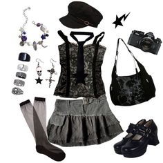 Pierce The Veil Inspired Outfits, Emo Y2k Outfits, Gothic Grunge Aesthetic, Gothic Looks, Y2k Accessories, Alt Outfits, Gothic Grunge, 2000s Fashion Outfits, Rock Punk