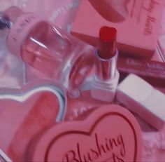 Pink Baddie, Fran Fine, Glitter Rosa, Prada Candy, Pink Tumblr Aesthetic, Catty Noir, Dior Addict Lip, Lip Tattoos, Pink Y2k