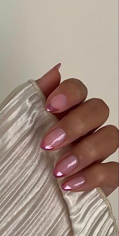 Chrome Gel Nails Designs, Nails For Pink Dress Prom, Prom Nails 2024, Legally Blonde Nails, Nails For Pink Prom Dress, Prom Nails For Pink Dress, Pink Prom Nails Acrylic, Nails With Chrome Design, Hen Do Nails