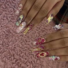 nail inspo Nail Inspo Maximalist, Chunky Nails Charms, Pink Maximalist Nails, Colorful Junk Nails, Woman Braids, Maximalist Nails, Gyaru Nails Charms, Aesthetic Jewelry