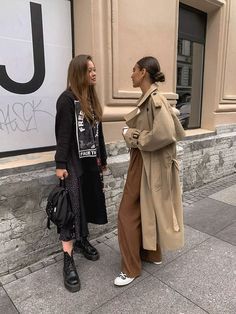 Trent Coat, Mode Dope, Outfit Ideas For Fall, Minimalistic Outfits, 가을 패션, Fall Fashion Outfits, A J, Mode Inspiration, Minimalist Outfit