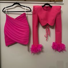 This Is A 2 Piece Dress! New With Tags. Bought And Didn’t End Up Wearing It!! Hoping Someone Else Can Use It! Black Dress With Hot Pink Accessories, Hot Pink Latex Dress, Pink Outfit Women, Dresses Hot Pink, Hot Pink Accessories, Hot Pink Outfit, 2 Piece Dress, Cotton Jersey Dress, Linen Shift Dress