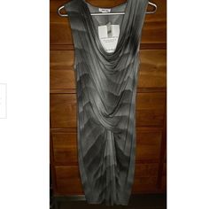 Helmut Lang Grey Gradient Spine Print Jersey Sleeveless Ruched Dress Small S Nwt. 100% Viscose. For Numeric Size, This Would Fit A Us 6 Or A Small Us 8. Sleeveless Midi Dress With Folds For Cocktail, Ruched Draped Sleeveless Cocktail Dress, Draped Sleeveless Dress For Night Out, Fitted Sleeveless Mini Dress With Folds, Sleeveless Dress With Folds For Night Out, Sleeveless Evening Mini Dress With Folds, Sleeveless Mini Dress With Folds For Summer, Sleeveless Mini Dress With Folds, Helmut Lang Dress