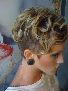 hairstyls | hairstyled | hairstyle aesthetics | hairstyle aesthetic | hairstyles aesthetic |hairstyl Curly Pixie Hairstyles, Short Shaved Hairstyles, Cool Short Hairstyles, Super Short Hair, Haircuts For Curly Hair, Popular Haircuts, Very Short Hair, Short Hair With Bangs, Curly Hair Cuts