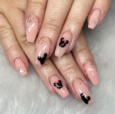 7 Brilliant Disney Nail Designs To Recreate And Wear - Emerlyn Closet Classy Disney Nails Acrylic, Mickey And Minnie Nails, Subtle Disney Nails, Disney Nails Design, Disney Nails Acrylic, Cute Disney Nails