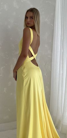 Yellow Satin Dress, Silk Yellow Dress, Yellow Long Dress, Silk Prom Dress, Cute Formal Dresses, Matric Dance, Prom Dresses Yellow, Classy Prom Dresses, Preppy Dresses