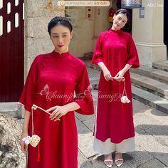 👉 7 DAY REFUND SUPPORT FOR CUSTOMERS IN VIETNAM * Still a Vietnamese girl walking down the street, how beautiful are her innovative ao dai. Selected from the best materials, the 4-piece modern ao dai will bring her the perfect experience. * With a delicate ao dai design in the flower-embroidered sleeves, a little bit of momentum with a stylized side part, this innovative ao dai can turn any girl into a beautiful lady. , young, lovely. * Ao dai in different colors such as pink and beige helps he Red Ao Dai For Ceremony, Traditional Cheongsam For Ceremony, Ao Dai Design, Red Ao Dai, Modern Ao Dai, Vietnamese Girl, Girl Walking, Embroidered Sleeves, Chiffon Fashion