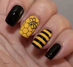 Stunning Short Honey Bee Nail Designs 2023,Summer Honeybee Nail Compilation,honey bee nails,honey bee nail art beginner designs,nail art designs,nail design,honey nails,honey bee nail,honey bee nail art designs, Bee Nail Art, Bumble Bee Nails, Henna Nails, Kutek Disney, Unghie Nail Art, Yellow Nail, Funky Nail Art, Gel Nails Diy