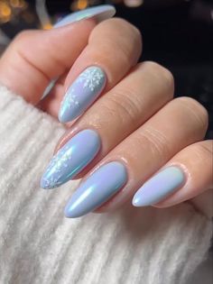 Nails Art, Nails Design, Ungie Ideas, December Nails Snowflake Nail Design, Blue Chrome Nails, Cute Gel Nails, Short Acrylic Nails Designs