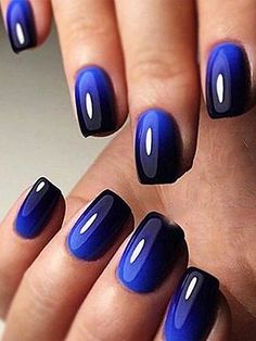 Verschiedenfarbig  Collar    Bunte Nägel Embellished Navy Nail Art, Gell Nails, Blue Ombre Nails, Ombre Nail Art Designs, Navy Nails, Unghie Sfumate, Navy Blue Nails, White Tips, Her Nails