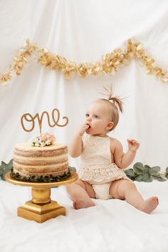 Diy Smash Cake Photoshoot, Boho Cake Smash, Diy Smash Cake, Rustic Crochet, 1st Year Cake, Cake Smash Inspiration, Cake Photoshoot, Cake Smash Outfit Girl