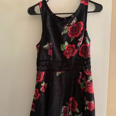 Size 6, Never Worn Before, Free People Flower Lace Dress! Has A Nice Cutout Section In The Midsection That Makes It Classy But Sexy! Sleeveless Rose Print Dress For Date Night, Sleeveless Rose Print Dress For Night Out, Casual Sleeveless Rose Print Dress, Casual Floral Print Dress For Night Out, Sleeveless Mini Dress With Floral Print, Casual Sleeveless Mini Dress With Rose Print, Flower Lace Dress, Free People Lace Dress, Flower Lace