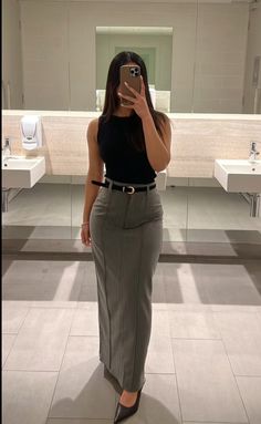 Legal Receptionist Outfit, Business Classy Outfits For Women, Corporate Fashion Summer, Ulta Employee Outfits, Fashion Outfits Office, Modest Date Outfits, Corporate Summer Outfits, Modest College Outfits, Cute Professional Outfits