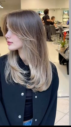 Layers Haircut For Straight Hair, Long Side Part Bangs, Midlength Haircuts With Layers Thick Hair, Haircut Inspiration Mid Length Straight, Long Kitty Cut, Fine Haircuts Medium, Volume Rebond, Soft Haircut, Bangs Long Straight Hair