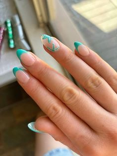 #risque #esmalte #unhas #nails #almond #girls #praia Teen Nails, Cruise Nails, Beachy Nails, Nail Board, Cute Simple Nails, Simple Gel Nails, Girly Acrylic Nails, Short Acrylic