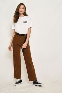 Brown Trousers Outfit Women, Brown Trousers Outfit, Skirt Outfits Fall, Trouser Outfit, Brown Trousers, Skirts Jeans, Corduroy Trousers, Women's Bottoms, Brown Corduroy