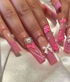 Unghie Coquette Rosa lunghe Blush Nails Y2k, Pink Acrylic Nails Coquette, Acrylic Nail Designs Coquette, Nail Extension Designs Coquette, Bedazzled Nails, Couqutte Nails Bow, Birthday Nails, Nail Trends, French Nails