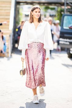 Sequins Outfit, Pink Sequin Skirt, September Outfits, Sequin Midi Skirt, Erin Wasson, Rock Outfit, Transition Outfits, Outfit Formulas