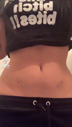 Body Percinings, Unique Piercings Body Ideas, Hips Piercing, Hip Percinings, Back Dimple Piercing With Tattoo, Piercings Body Ideas, Lower Back Piercings Dimples, Back Percinings, Back Piercings Dimples