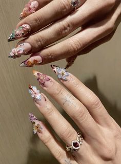 Nail Art Intricate, Sade Nails Aesthetic, Sade Aesthetic Nails, Impressionism Nails, Nail China Style, Sade Nails, Ahs Nails, Extreme Nail Art, Eccentric Nails