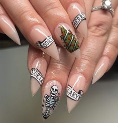 Nail art by Hand it to Heather in Scranton PA Anti Christmas Nails, Emo Christmas Nails, Grunge Christmas Nails, Metalhead Nails, Goth Winter Nails, Goth Christmas Nails, Cute November Nails, Nails Emo, Emo Nails