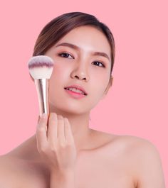 Best Kabuki Brushes Of 2021 For A Flawless Makeup Application Best Wrinkle Filler, Wrinkle Filler, Flawless Makeup Application, Anti Aging Supplements, Olay Regenerist, Kabuki Brush, Facial Sunscreen, Shea Body Butter, Moisturizer With Spf