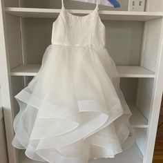 Gorgeous Ivory Flower Girl Dress. Worn Once. Size 5. Lace On Top. Ivory Flower Girl Dress, Ivory Flower Girl, Ivory Flower Girl Dresses, Ivory Flower, Flower Girl Dress, Girl Dress, Kids' Dresses, Cream White, Flower Girl