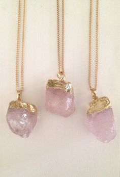 Unique raw rose quartz, stone of infinite love, is trimmed in gold and set on a 26” gold finished cable chin with a lobster claw clasp. Stone: Natural Weetzie Bat, Viperine Gorgon, Raw Rose Quartz Necklace, Boho Layering, Pastel Grunge, White Gold Chain, Boho Crystal, Raw Rose Quartz, Kawaii Hairstyles