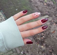 Wine Red Nails, White Gel Nails, Beauty Hacks Nails, Vintage Nails, Nails Today, Simple Gel Nails, Simple Acrylic Nails, Blush Nails