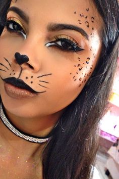 Cats In Halloween Costumes, Bunny Halloween Makeup, Cat Costume Makeup, Makeup Carnaval, Simple Cat Makeup, Cat Halloween Makeup, Christmas Eye Makeup, Cat Makeup Halloween, Cute Halloween Makeup