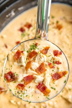 Potato Soup Loaded, Potato Soup Creamy, Frozen Hash Browns, Chicken Cheddar, Easy Soup Recipe, Layered Salad Recipes, Soup Creamy