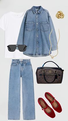 Plus Size Staple Wardrobe Pieces, Jeans Casual Outfit Summer, Lunch Casual Outfit, Relaxed Jeans Outfit, Work Fall Outfits Women, Maine Mendoza Outfit, Denim On Denim Style, Graphic Shirt Outfit