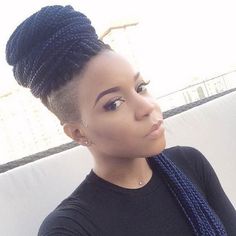 Shaved Mohawk, Big Braid Styles, Box Braids Bun, Braids With Shaved Sides, Shaved Side Hairstyles, Blonde Box Braids, Crochet Box Braids, Big Braids, Short Box Braids