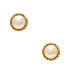 Kate Spade Pearl studs...Love it !!! Simple elegance !! Kate Spade Designer, Kate Spade Studs, Kate Spade Earrings, Unique Styles, Pearl Stud Earrings, Pearl Studs, Designer Jewelry, Designer Earrings, Kate Spade New York