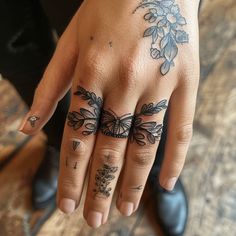 Ring Tattoo Tattoo Master Kit Blue Finger Tattoo, Green Day Tattoo, Tattoo Sizes, Traditional Tattoo Woman, Ring Tattoo Designs, Electric Tattoo, Ring Tattoo, Girl Arm Tattoos, Gold Tattoo