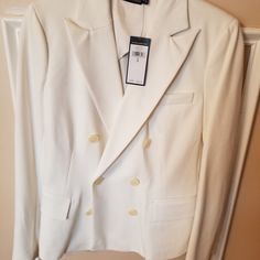 Ralph Lauren Off White Blazer Size 0. Still Has Tags. Original Price $345.00. Never Worn. All Measurements Are Approximate. 14 1/2 Inches Shoulder Seam To Seam. 22 1/2 Inches Long. 21 1/2 Inches Sleeves From Shoulder Seam To Bottom Of Sleeve Cuff. Absolutely Gorgeous. Free Shipping. No Returns. Red Plaid Jacket, Off White Blazer, Ralph Lauren Blazer, Ralph Lauren Jacket, Womens Quilted Jacket, Cashmere Jacket, Ralph Lauren Black Label, Womens Business Casual, Denim Blazer