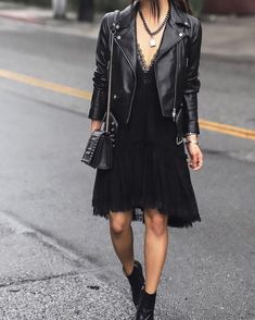 Dresses With Leather Jackets, Glam Rock Style Outfits, Glam Rock Outfits, Rock Street Style, Rocker Dress, Rocker Chic Outfit, Leather Jacket Street Style, Glam Rock Style, Rocker Chic Style