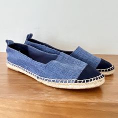 Nwot Loft Woven Stitch Espadrille Flat Slip On Sandal Blue Women's Size 7.5 Msrp: $60 Item Condition: New Without Tag Brand: Loft Size: 7.5 Color: Blue Slip On Styling Cap Toe Round Toe Stitching Details Low Top Woven Synthetic Casual, Classic, Y2k, Preppy, Chic, Summer, Travel, Comfy, Comfortable, Boho, Bohemian, Going Out, Day Out 5 Star. Seller - 5.000+ Items Sold - Fast Shipping - Closets Of Influencers And Fashion Collectors- Shop With Confidence - Smoke-Free Clean Storage Environment - Bun Woven Stitch, Preppy Chic, Y2k Preppy, Stitching Details, Blue Sandals, Flat Espadrilles, Espadrille Shoes, Summer Travel, Boho Bohemian