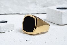 Vaurus x Gold | Vitaly Onyx Ring Men, Clean Gold Jewelry, Ring Man, Black Gold Jewelry, Mens Rings Fashion, Sterling Silver Jewelry Rings, Mens Gold Rings, Sterling Silver Jewelry Handmade, Men Ring